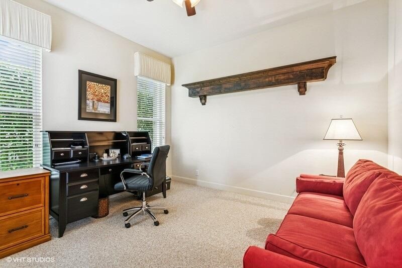 Active With Contract: $2,199,000 (4 beds, 4 baths, 4150 Square Feet)