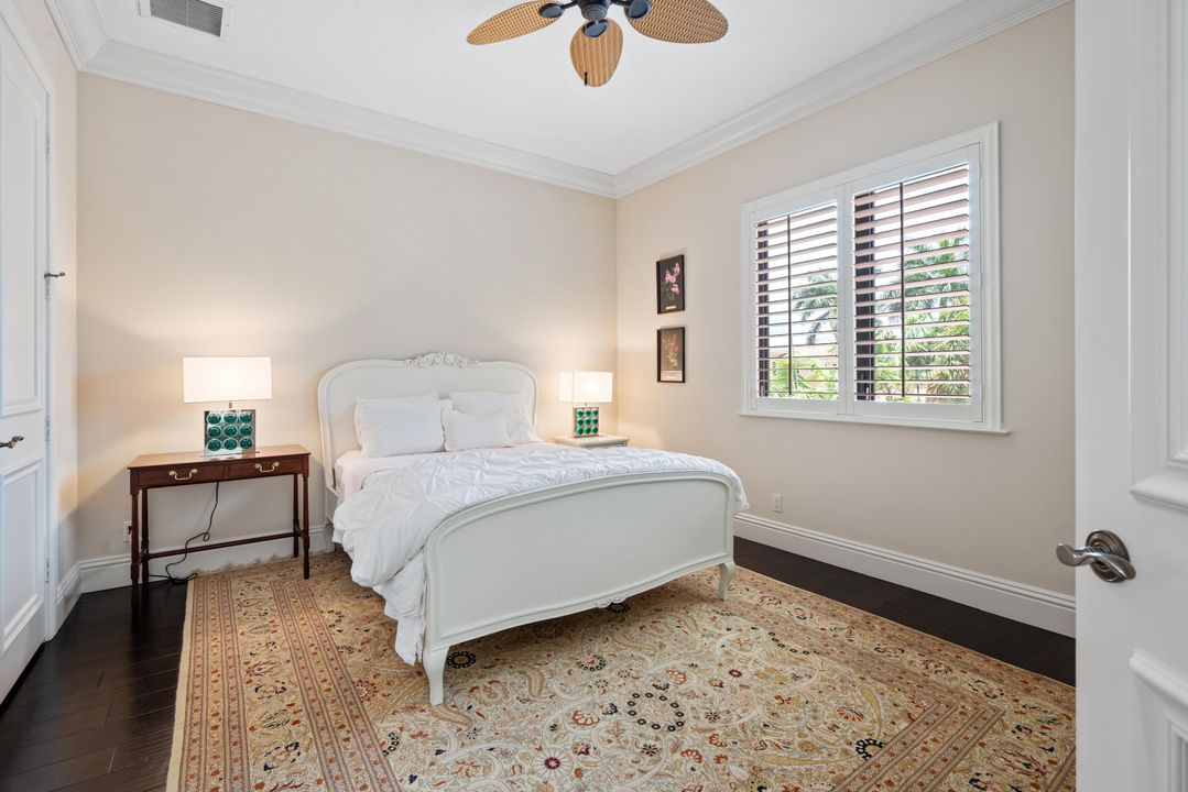 Под контрактом: $2,750,000 (5 спален, 5 ванн, 6080 Квадратных фут)