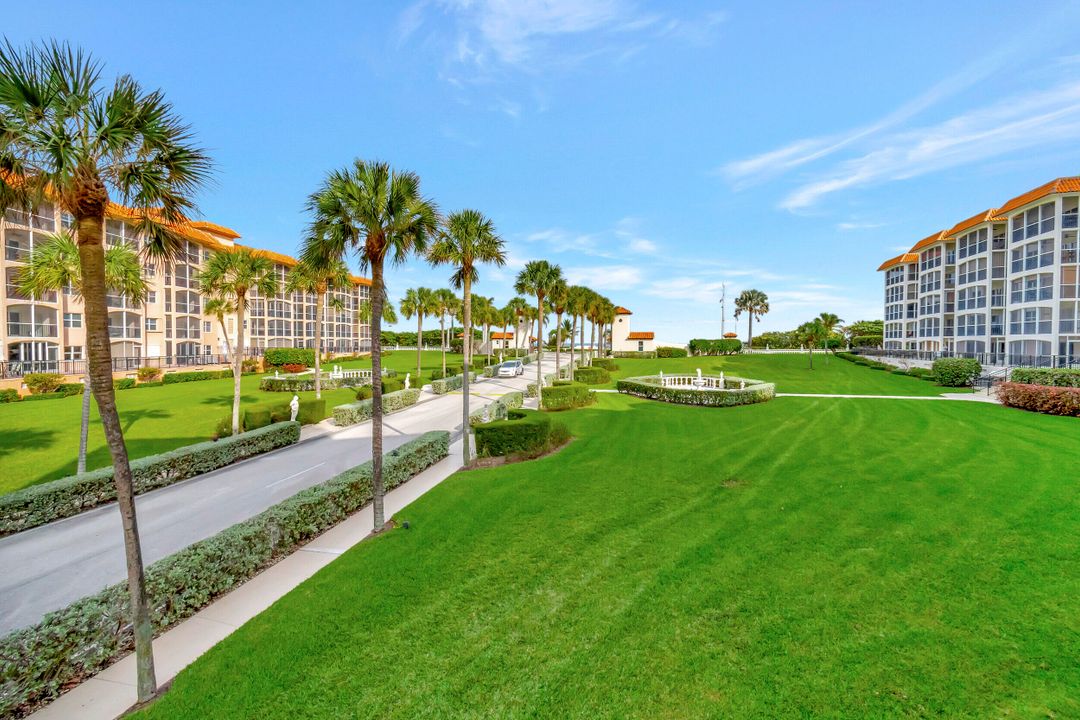 合同活跃: $7,500 (3 贝兹, 2 浴室, 1633 平方英尺)