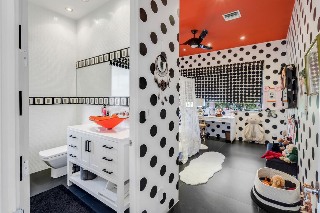 En Venta: $14,995,000 (6 camas, 8 baños, 5550 Pies cuadrados)