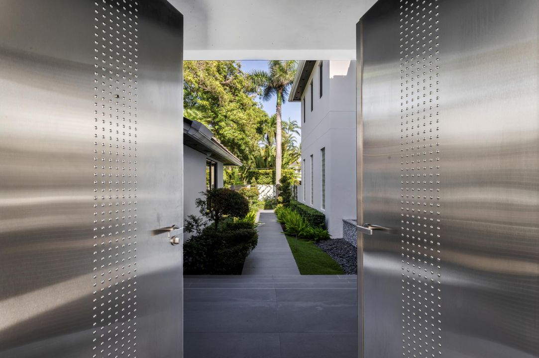 En Venta: $14,995,000 (6 camas, 8 baños, 5550 Pies cuadrados)