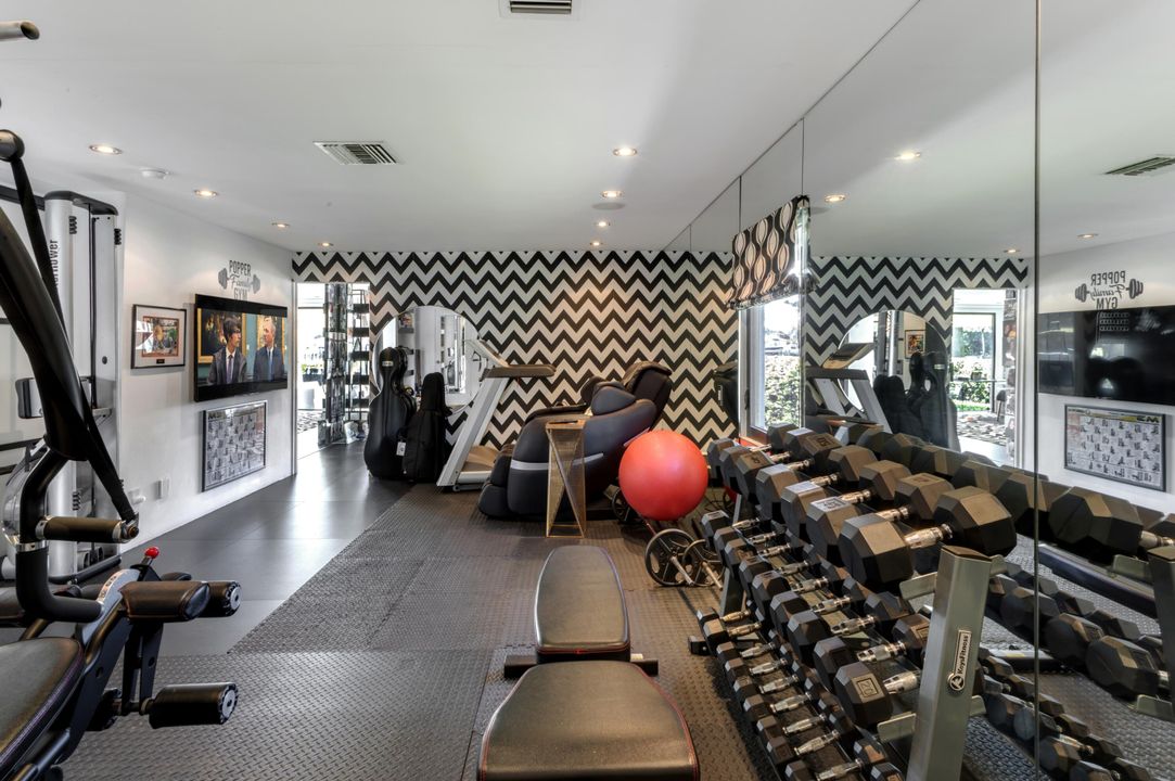 En Venta: $14,995,000 (6 camas, 8 baños, 5550 Pies cuadrados)