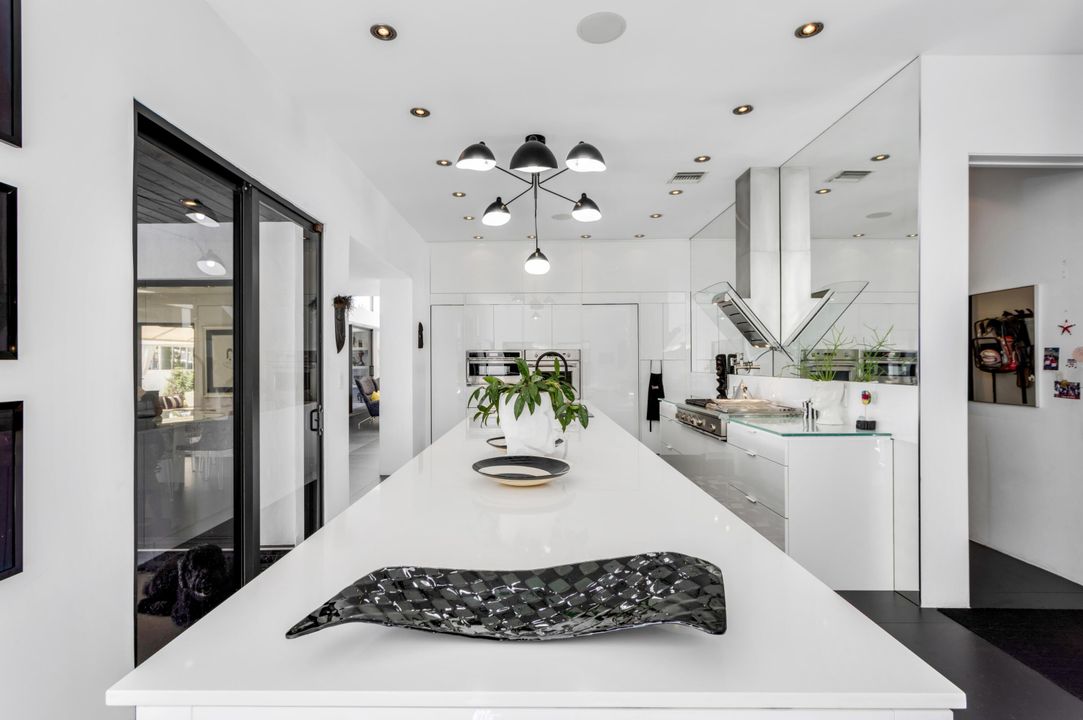 En Venta: $14,995,000 (6 camas, 8 baños, 5550 Pies cuadrados)