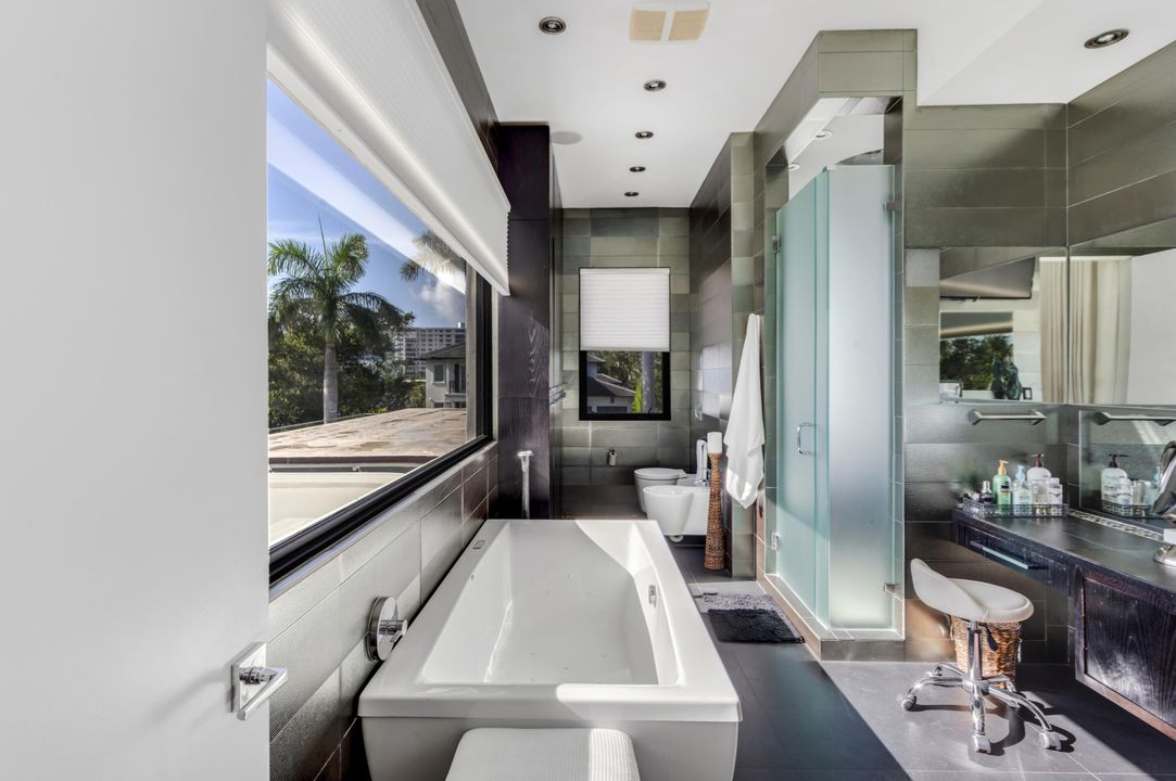 En Venta: $14,995,000 (6 camas, 8 baños, 5550 Pies cuadrados)