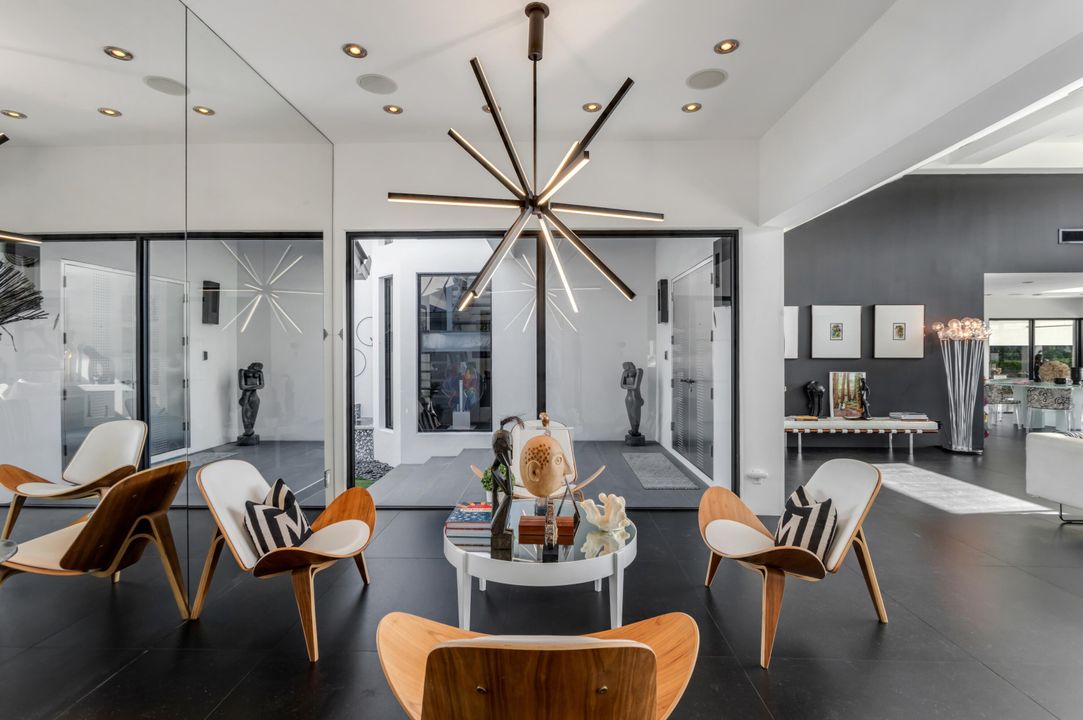 En Venta: $14,995,000 (6 camas, 8 baños, 5550 Pies cuadrados)