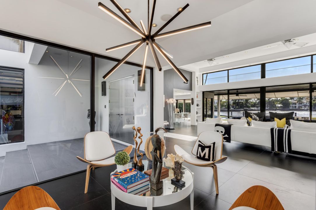 En Venta: $14,995,000 (6 camas, 8 baños, 5550 Pies cuadrados)