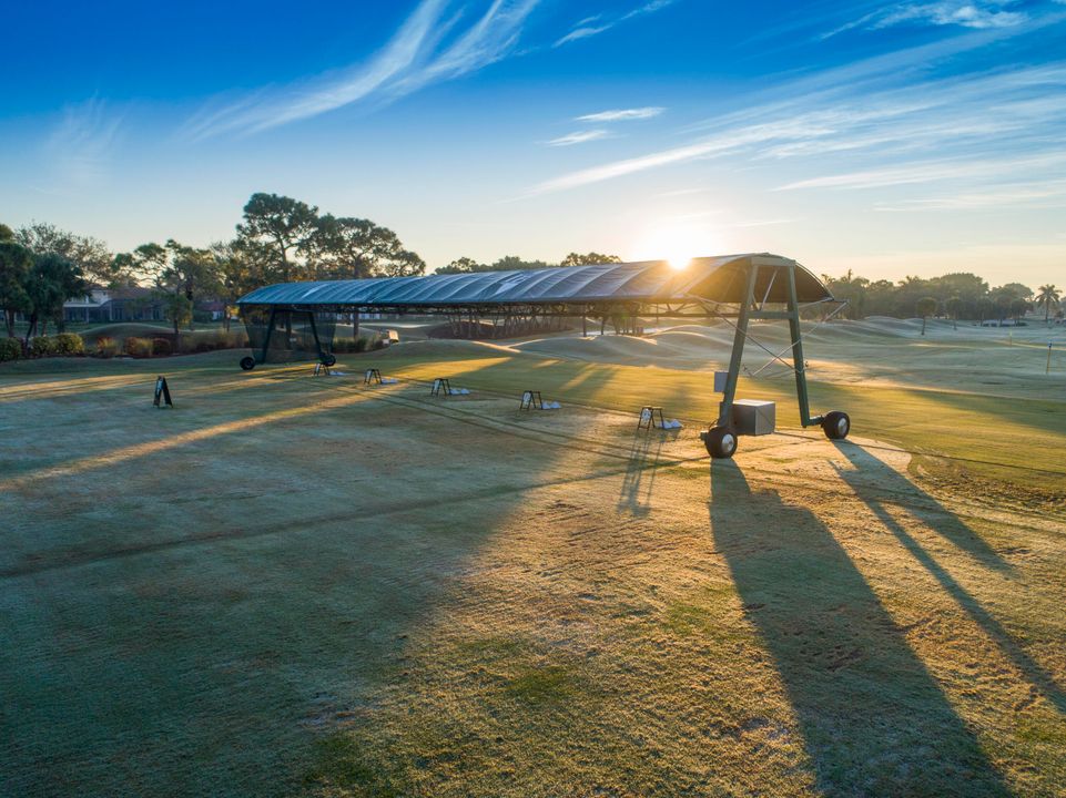 Active With Contract: $2,199,000 (4 beds, 4 baths, 4150 Square Feet)