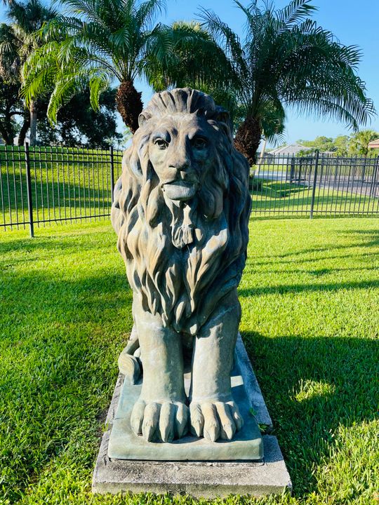 For Sale: $650,000 (3 beds, 3 baths, 2445 Square Feet)