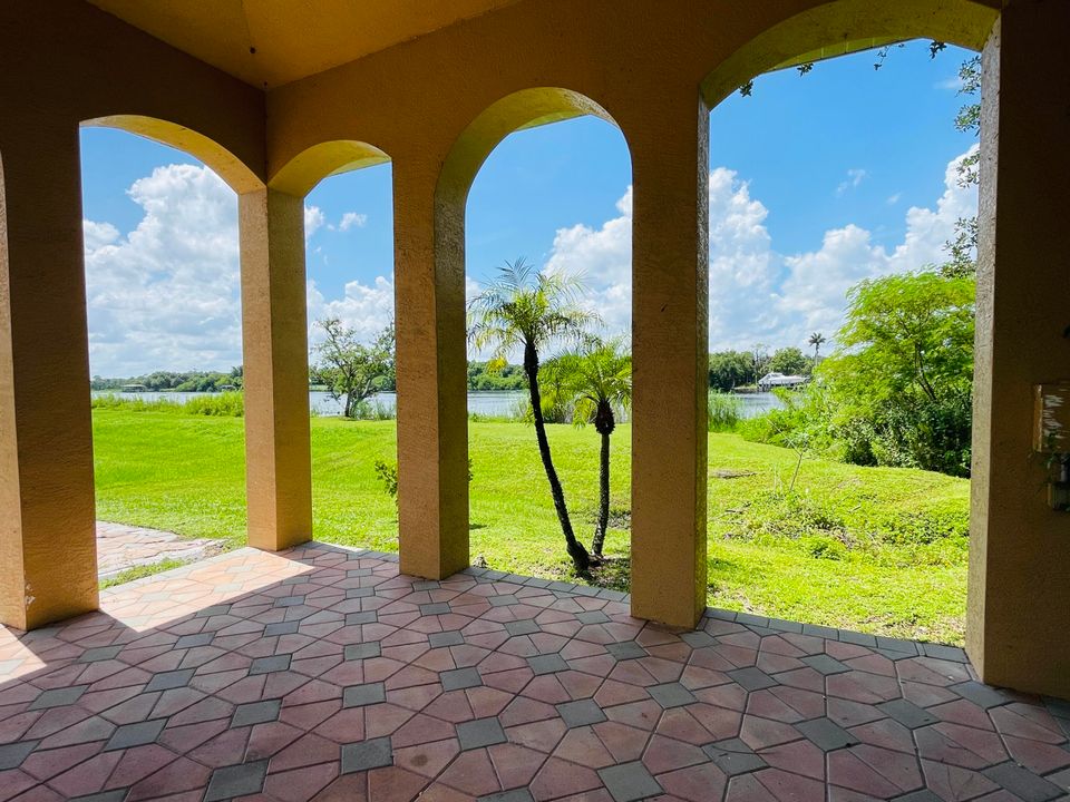 For Sale: $650,000 (3 beds, 3 baths, 2445 Square Feet)