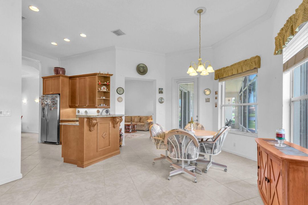 待售: $499,000 (3 贝兹, 2 浴室, 2426 平方英尺)