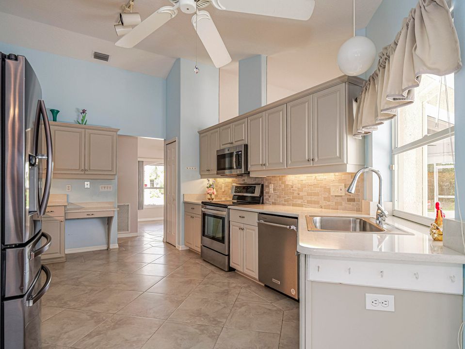 待售: $550,000 (3 贝兹, 2 浴室, 1836 平方英尺)