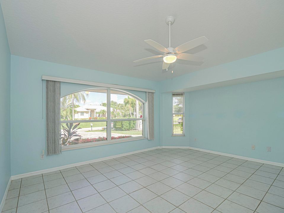 待售: $550,000 (3 贝兹, 2 浴室, 1836 平方英尺)