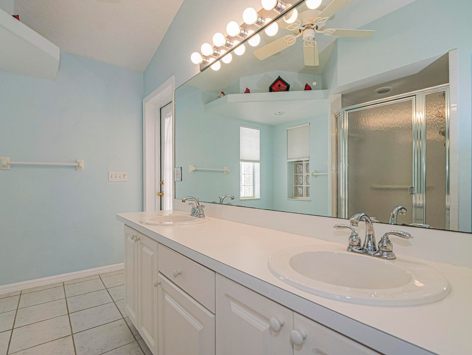 待售: $550,000 (3 贝兹, 2 浴室, 1836 平方英尺)