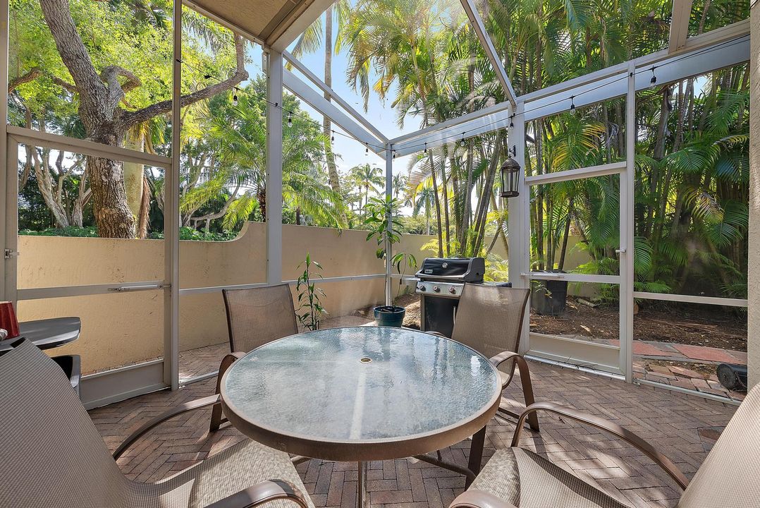 Active With Contract: $4,500 (2 beds, 2 baths, 1548 Square Feet)