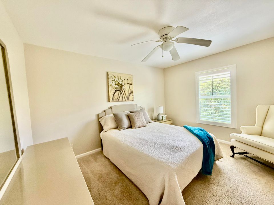 出租: $4,750 (5 贝兹, 3 浴室, 2924 平方英尺)