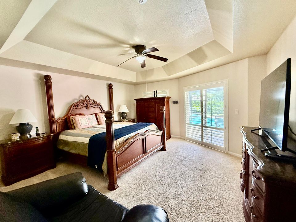 出租: $4,750 (5 贝兹, 3 浴室, 2924 平方英尺)