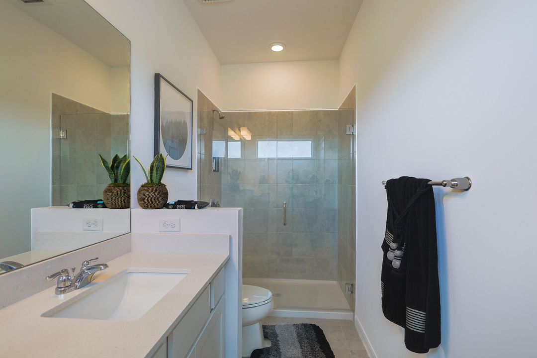 En Venta: $449,900 (3 camas, 2 baños, 1644 Pies cuadrados)