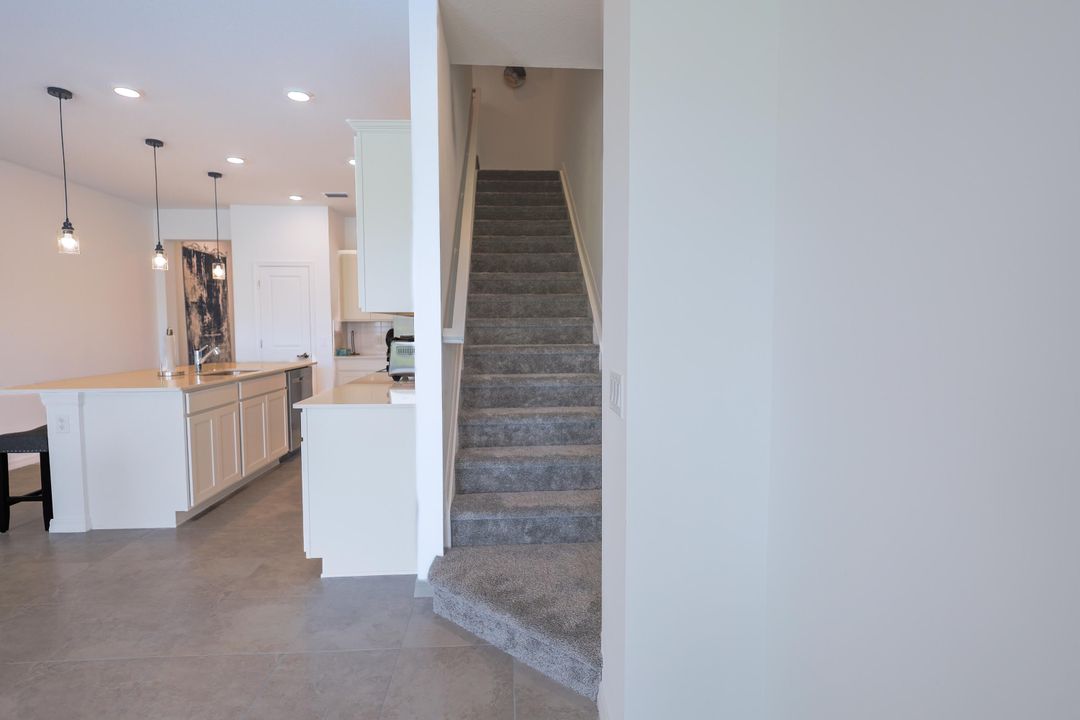 En Venta: $449,900 (3 camas, 2 baños, 1644 Pies cuadrados)