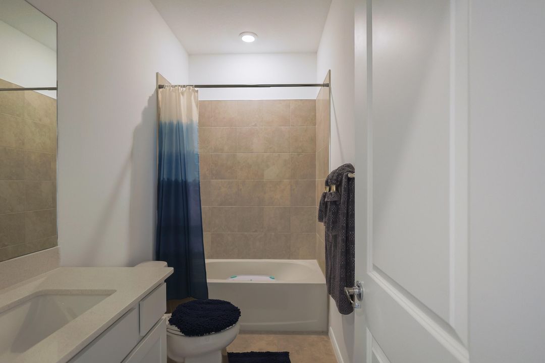 En Venta: $449,900 (3 camas, 2 baños, 1644 Pies cuadrados)