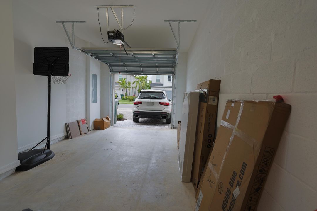 En Venta: $449,900 (3 camas, 2 baños, 1644 Pies cuadrados)