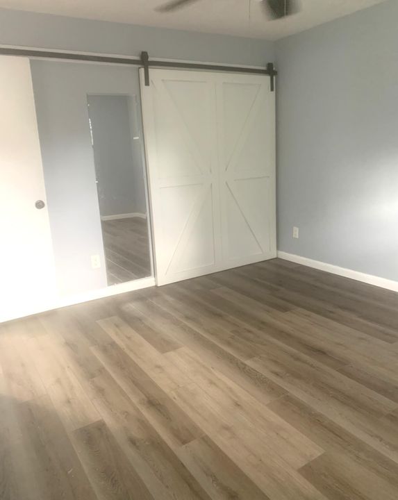 Под контрактом: $2,295 (2 спален, 2 ванн, 1145 Квадратных фут)