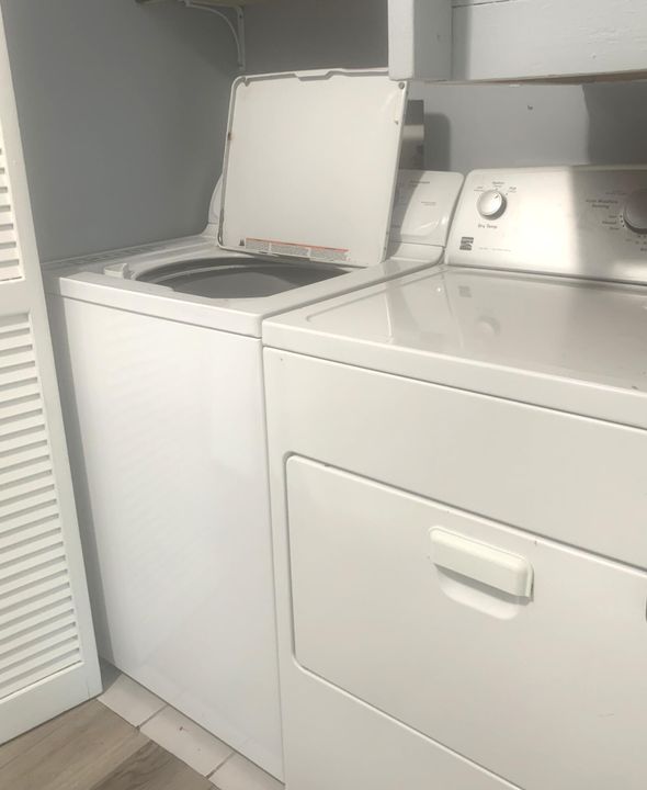 Под контрактом: $2,295 (2 спален, 2 ванн, 1145 Квадратных фут)