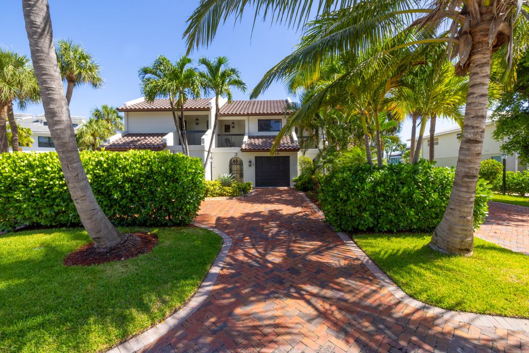 Recently Sold: $1,449,000 (3 beds, 2 baths, 2655 Square Feet)