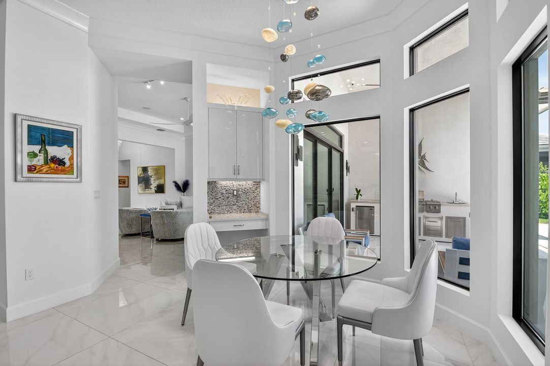 На продажу: $2,979,900 (4 спален, 4 ванн, 3277 Квадратных фут)