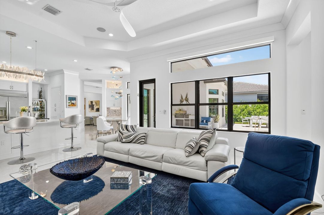 На продажу: $2,979,900 (4 спален, 4 ванн, 3277 Квадратных фут)