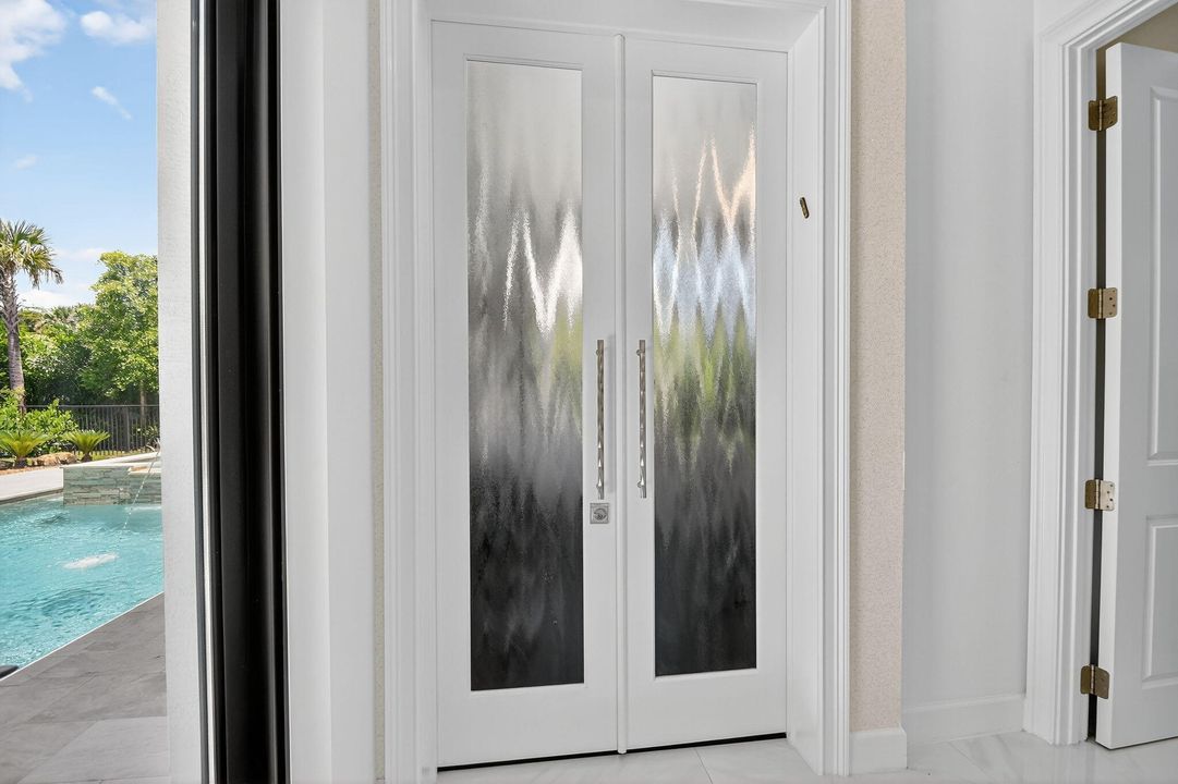 На продажу: $2,979,900 (4 спален, 4 ванн, 3277 Квадратных фут)