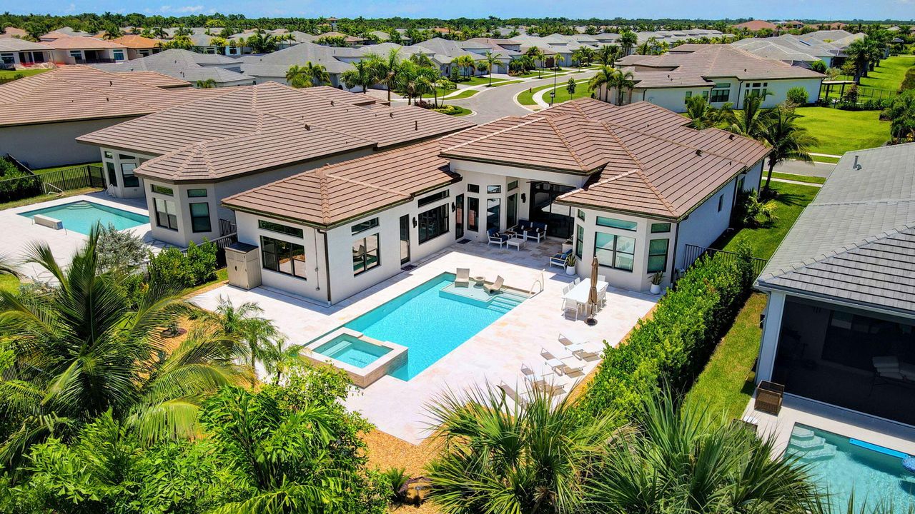 На продажу: $2,979,900 (4 спален, 4 ванн, 3277 Квадратных фут)