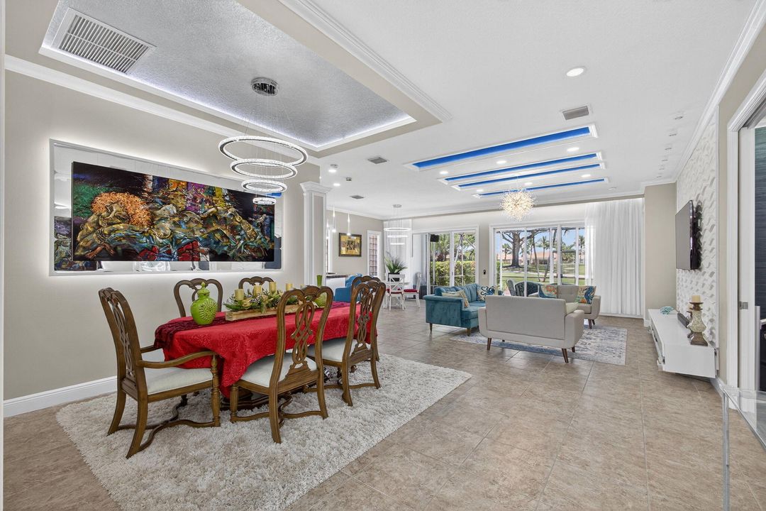 For Sale: $515,000 (2 beds, 2 baths, 2085 Square Feet)