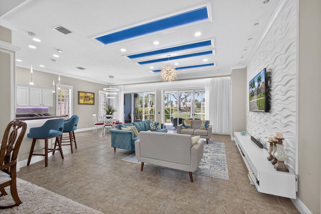 For Sale: $515,000 (2 beds, 2 baths, 2085 Square Feet)