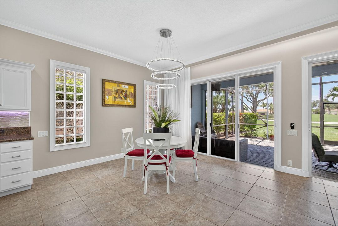 For Sale: $515,000 (2 beds, 2 baths, 2085 Square Feet)