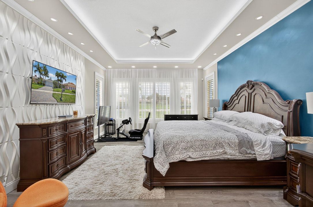 For Sale: $515,000 (2 beds, 2 baths, 2085 Square Feet)