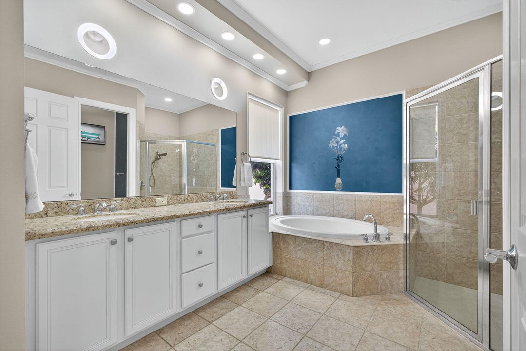 For Sale: $515,000 (2 beds, 2 baths, 2085 Square Feet)