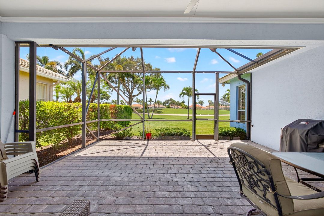 For Sale: $515,000 (2 beds, 2 baths, 2085 Square Feet)