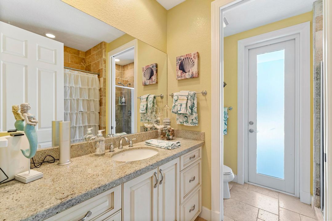 На продажу: $3,700,000 (4 спален, 3 ванн, 3652 Квадратных фут)