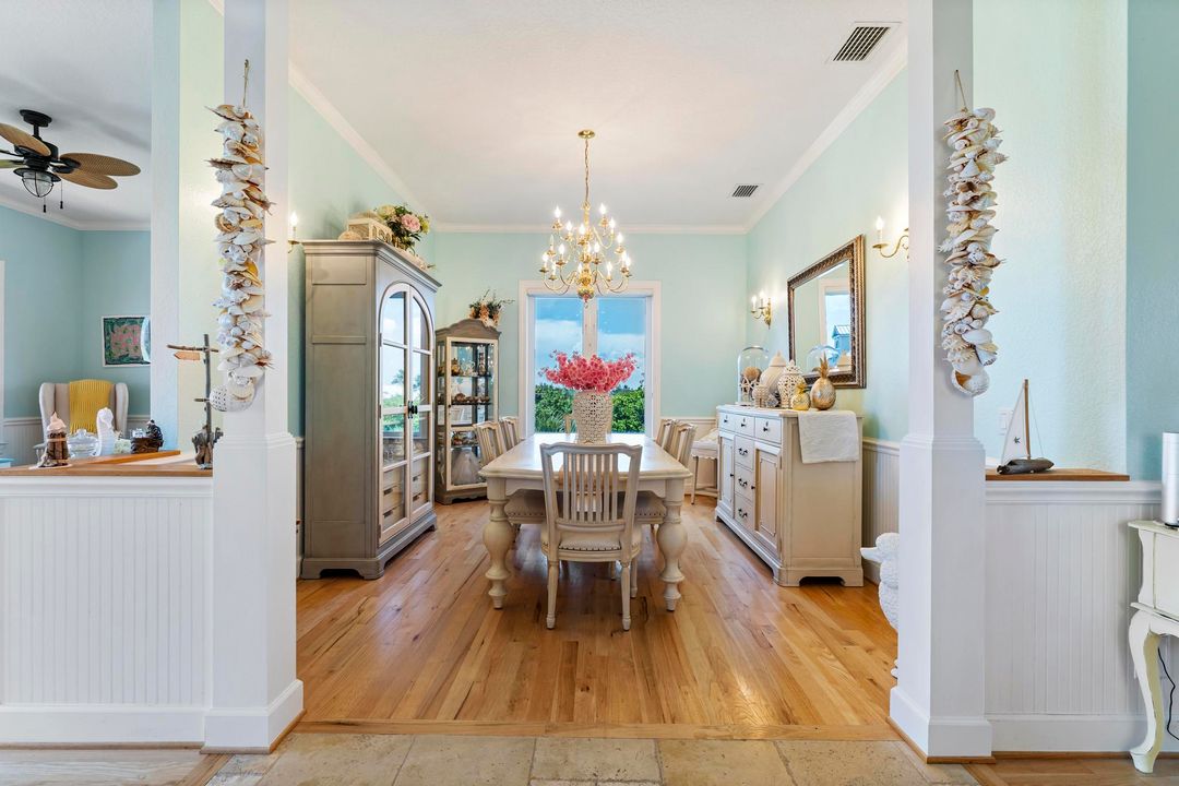 На продажу: $3,700,000 (4 спален, 3 ванн, 3652 Квадратных фут)