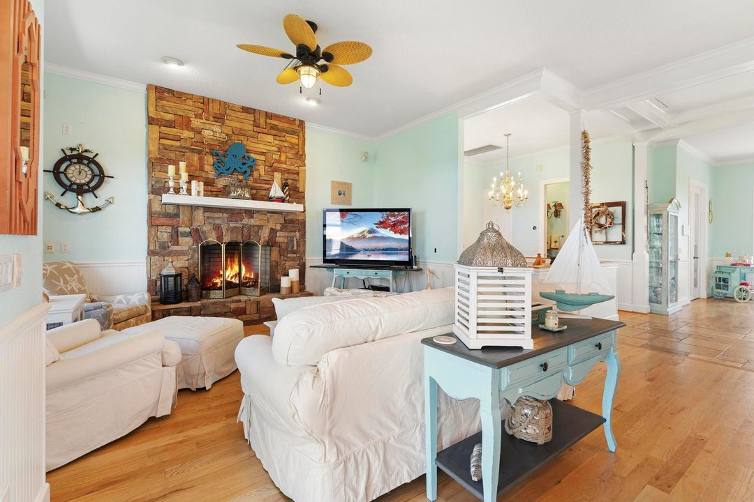 На продажу: $3,700,000 (4 спален, 3 ванн, 3652 Квадратных фут)