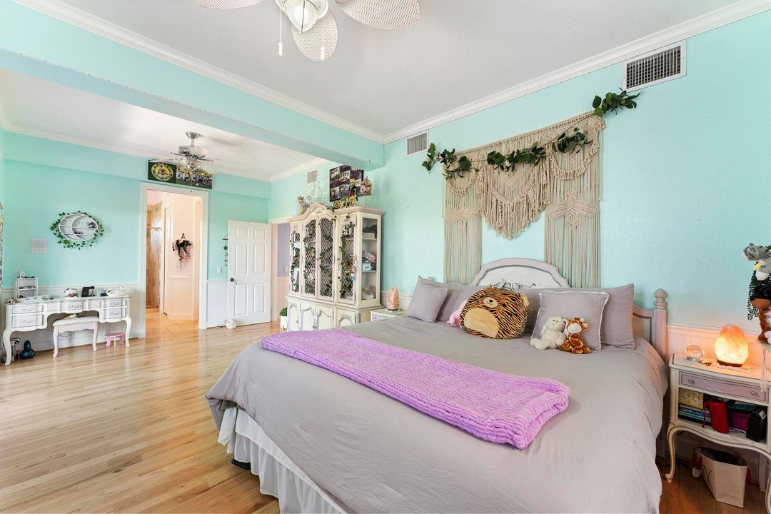 На продажу: $3,700,000 (4 спален, 3 ванн, 3652 Квадратных фут)