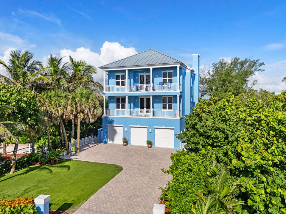 На продажу: $3,700,000 (4 спален, 3 ванн, 3652 Квадратных фут)