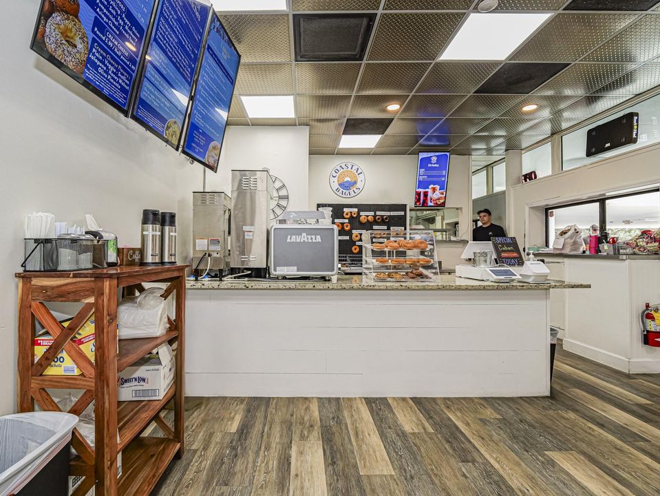 For Sale: $595,000 (0 beds, 0 baths, 1892 Square Feet)