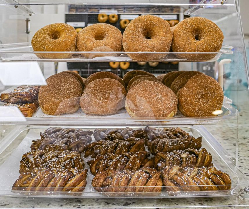 For Sale: $595,000 (0 beds, 0 baths, 1892 Square Feet)