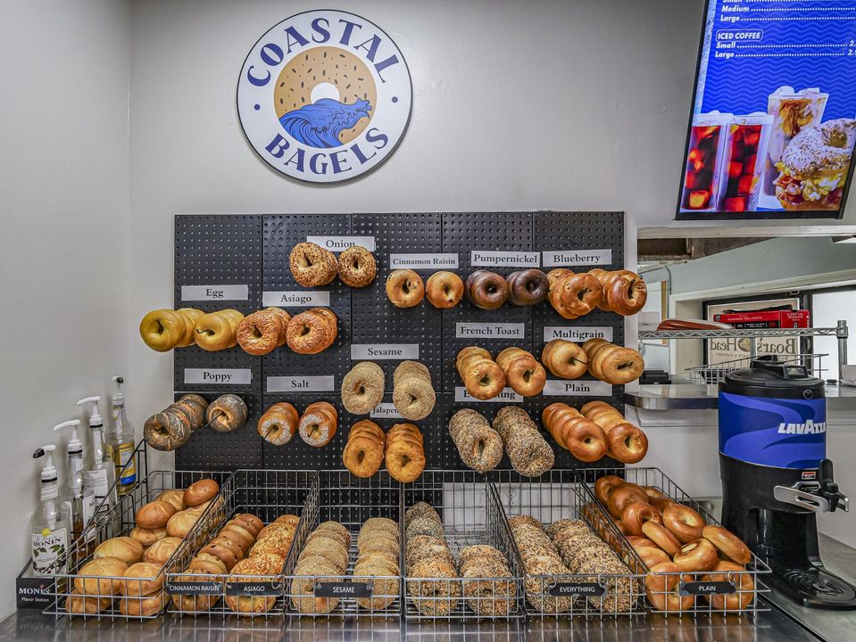 For Sale: $595,000 (0 beds, 0 baths, 1892 Square Feet)