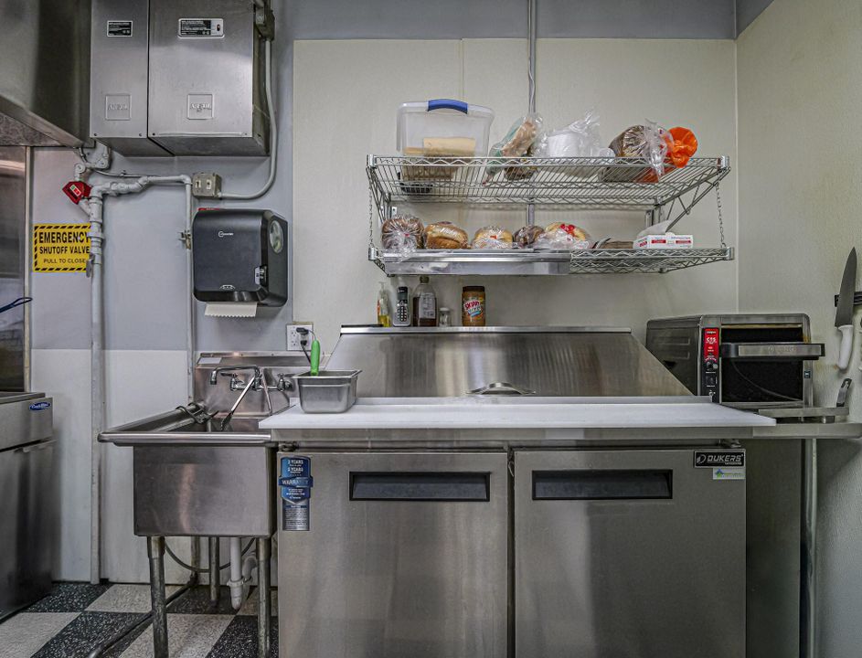 For Sale: $595,000 (0 beds, 0 baths, 1892 Square Feet)