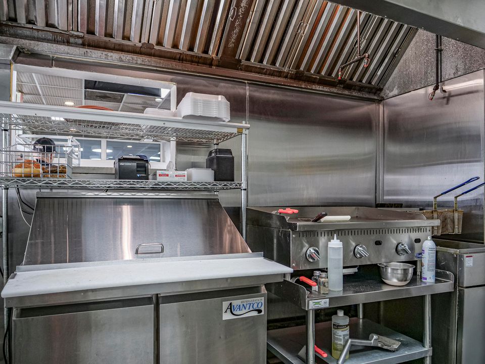 For Sale: $595,000 (0 beds, 0 baths, 1892 Square Feet)