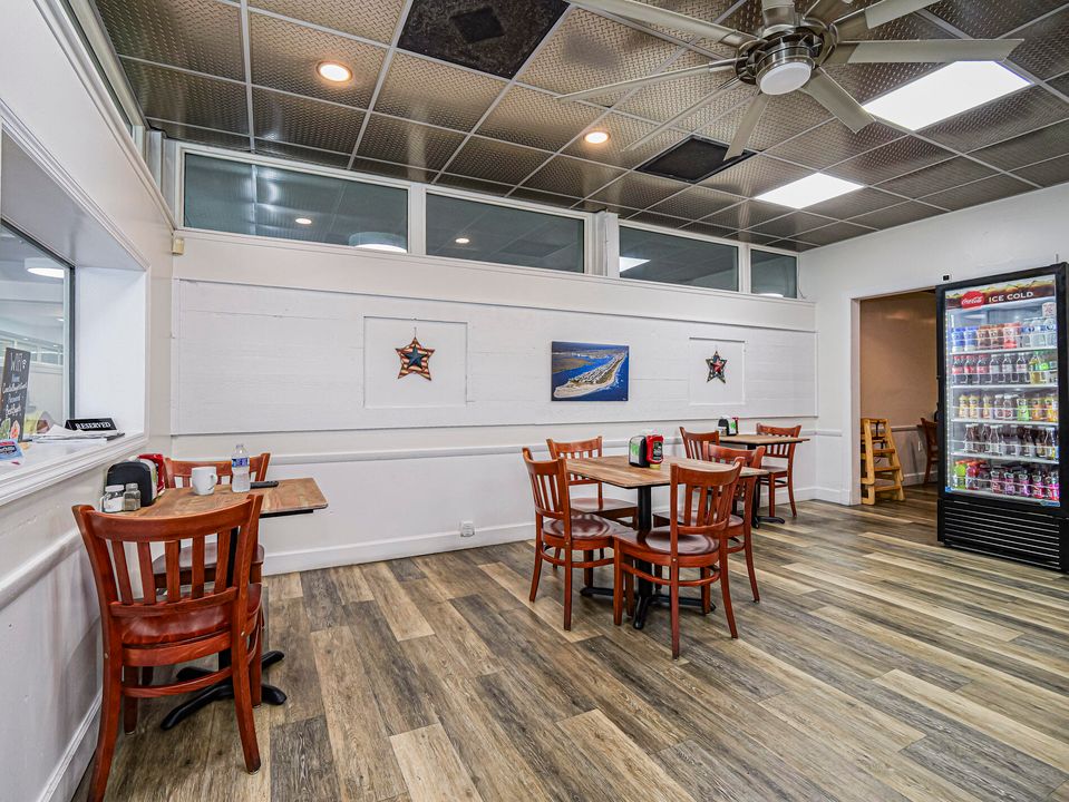 For Sale: $595,000 (0 beds, 0 baths, 1892 Square Feet)