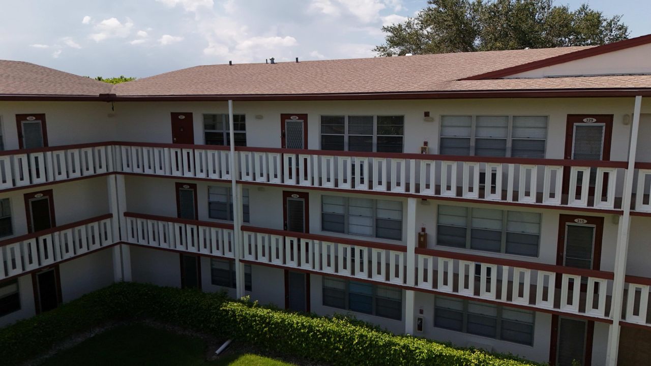 待售: $99,000 (1 贝兹, 1 浴室, 715 平方英尺)