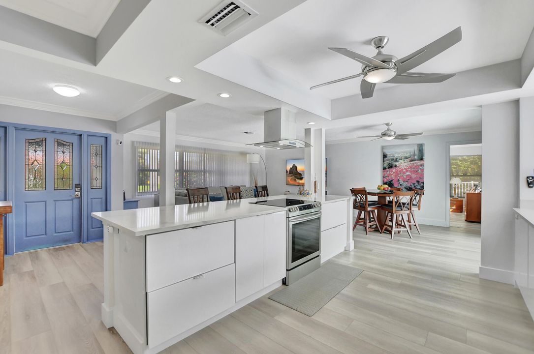 合同活跃: $2,245,000 (4 贝兹, 3 浴室, 1908 平方英尺)